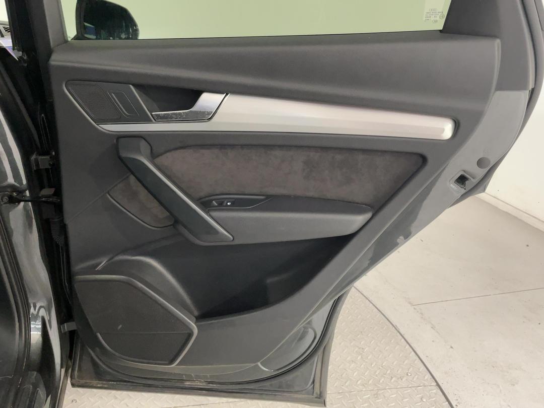 Photo '19' of Audi Q5