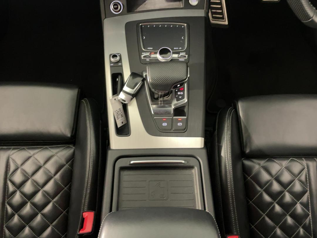Photo '23' of Audi Q5