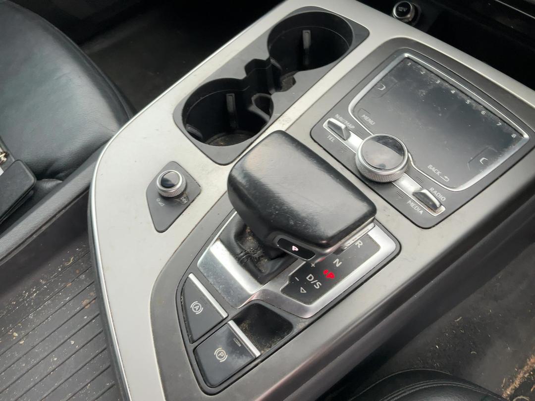 Photo '12' of Audi Q7 3.0 TDI Q TIP (160KW Photo '12' of Audi Q7 3.0 TDI Q TIP (160KW