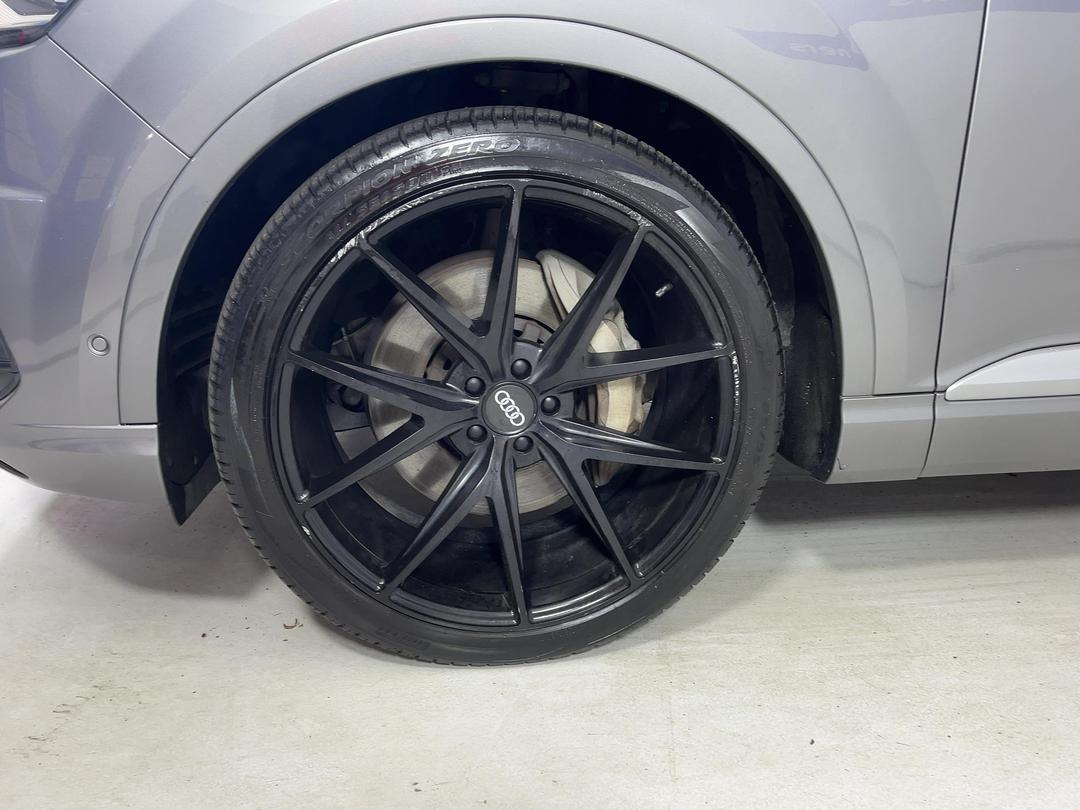 Photo '10' of Audi Q7