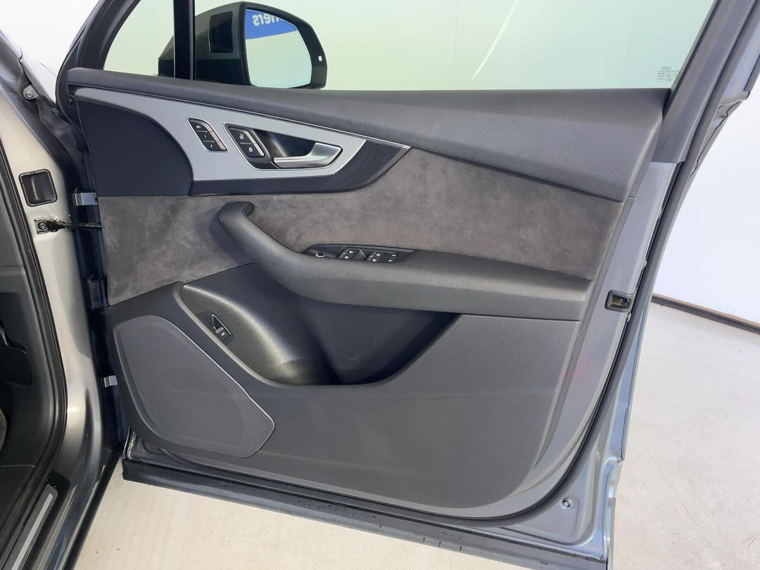 Photo '15' of Audi Q7