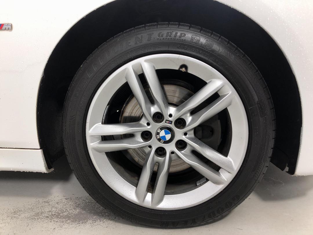 Photo '9' of BMW 2 Series