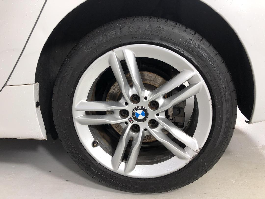 Photo '11' of BMW 2 Series