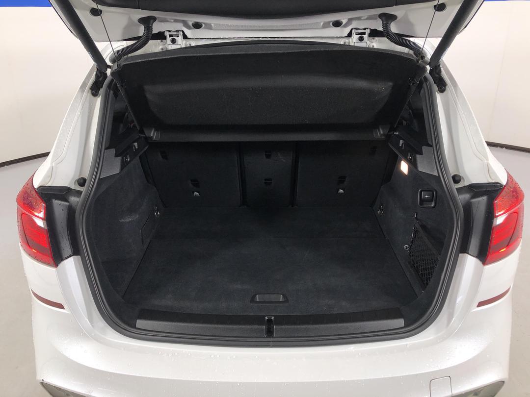 Photo '14' of BMW 2 Series