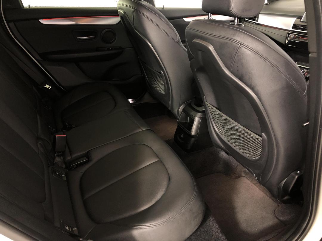 Photo '20' of BMW 2 Series