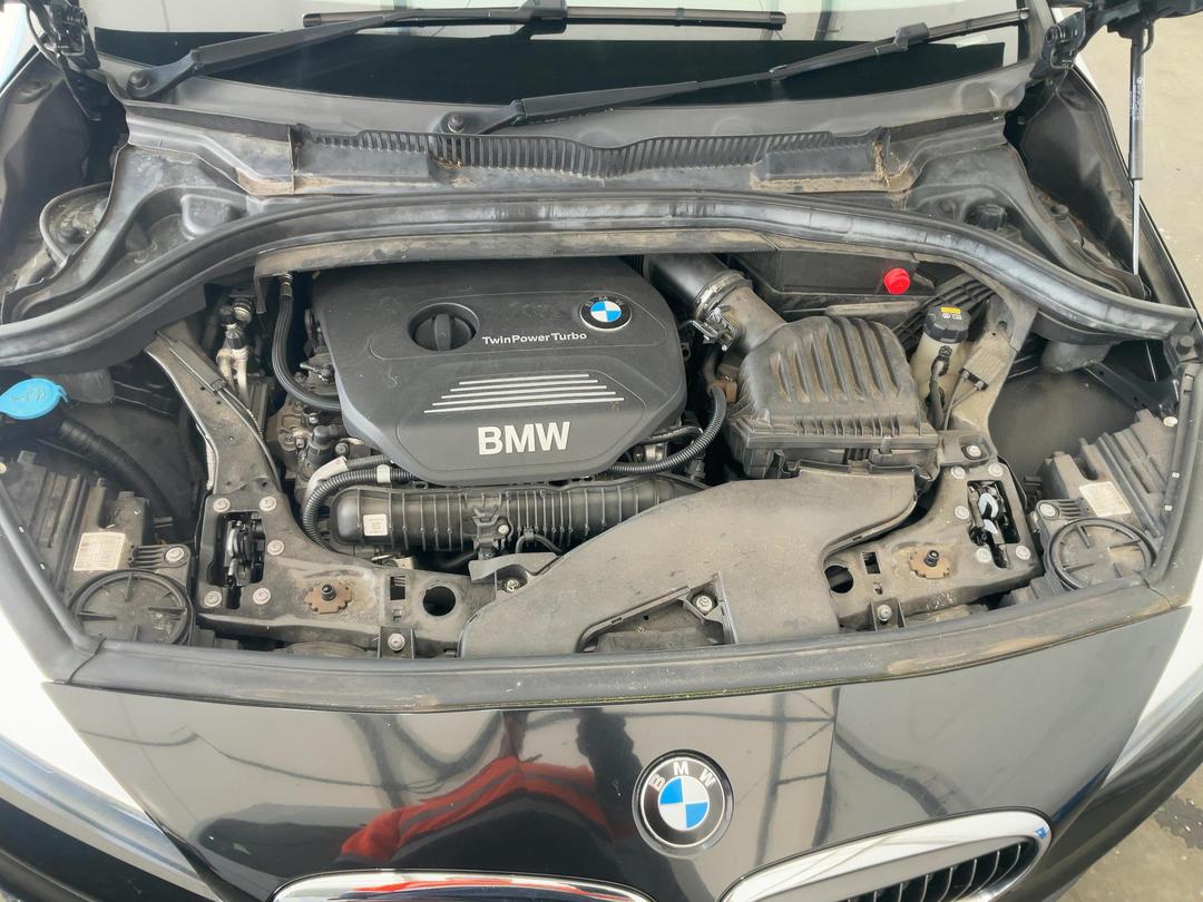 Photo '15' of BMW 2 Series 220I