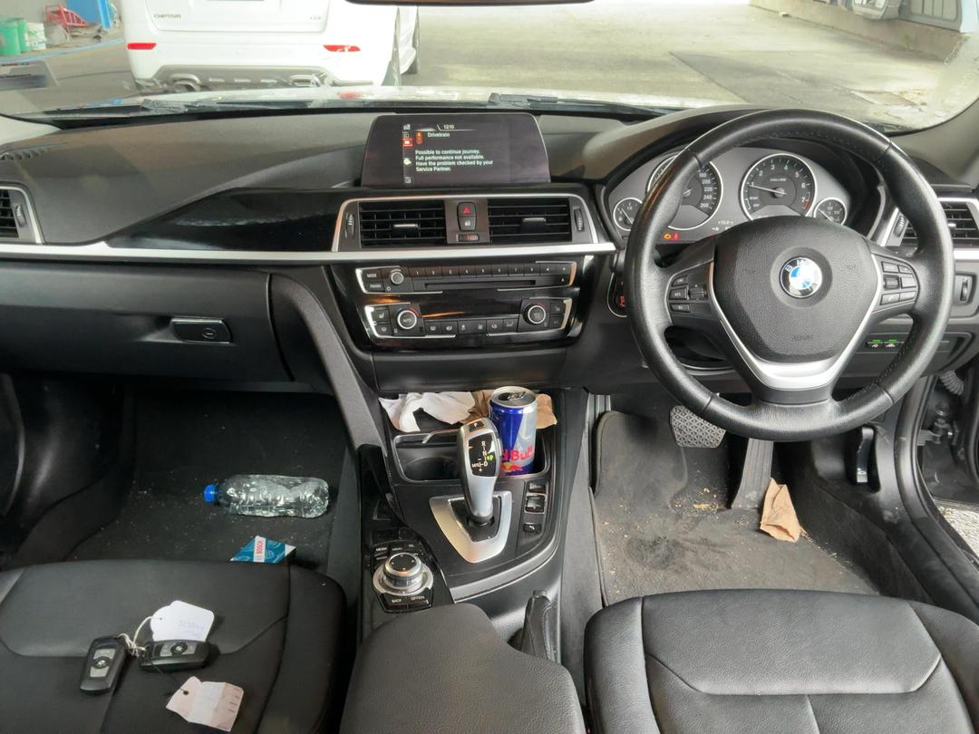 Photo '19' of BMW 3 Series 318I Photo '19' of BMW 3 Series 318I