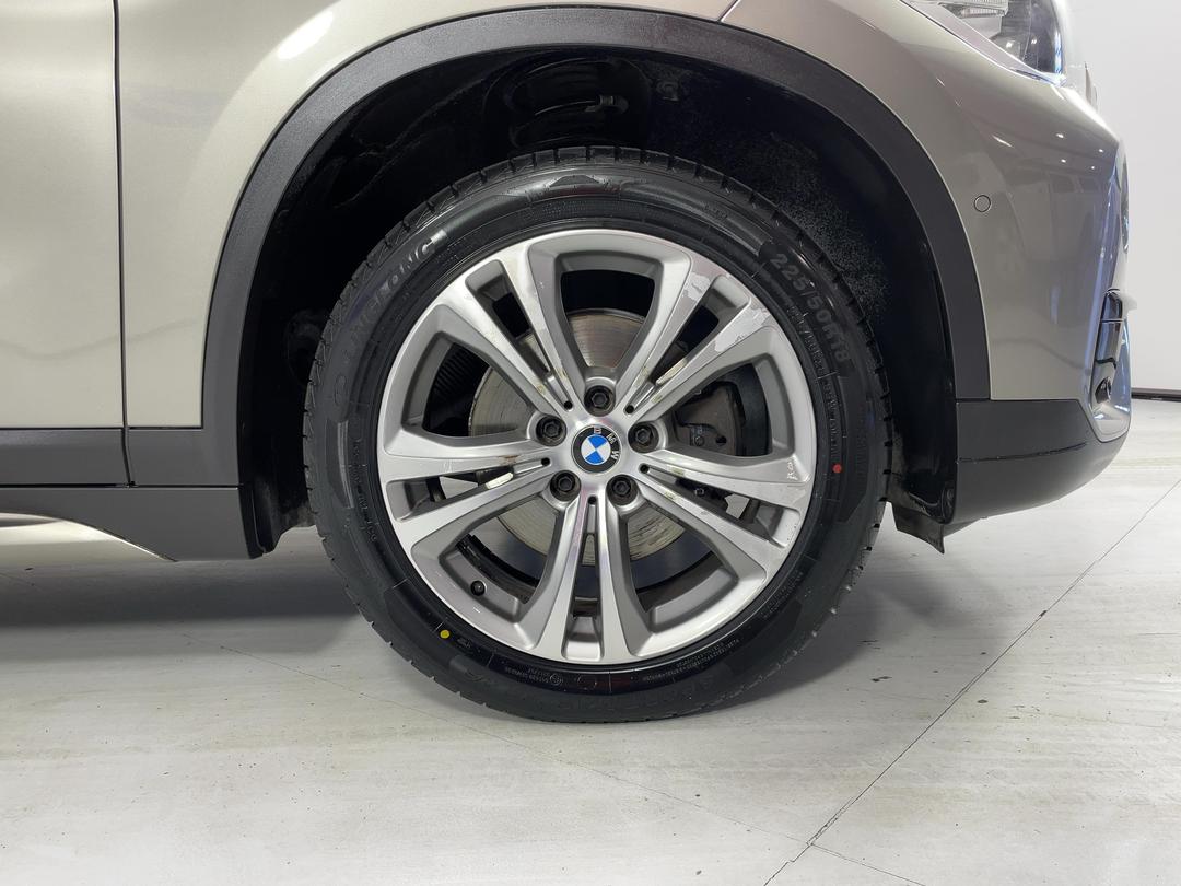 Photo '9' of BMW X1