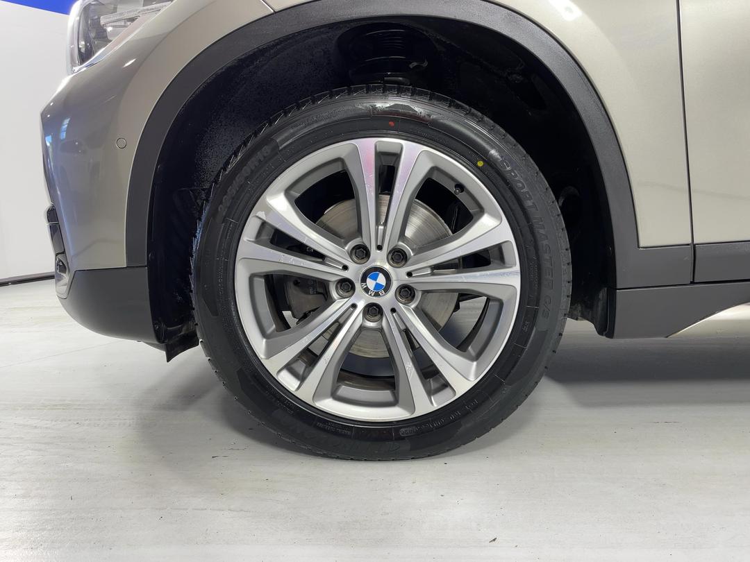 Photo '10' of BMW X1