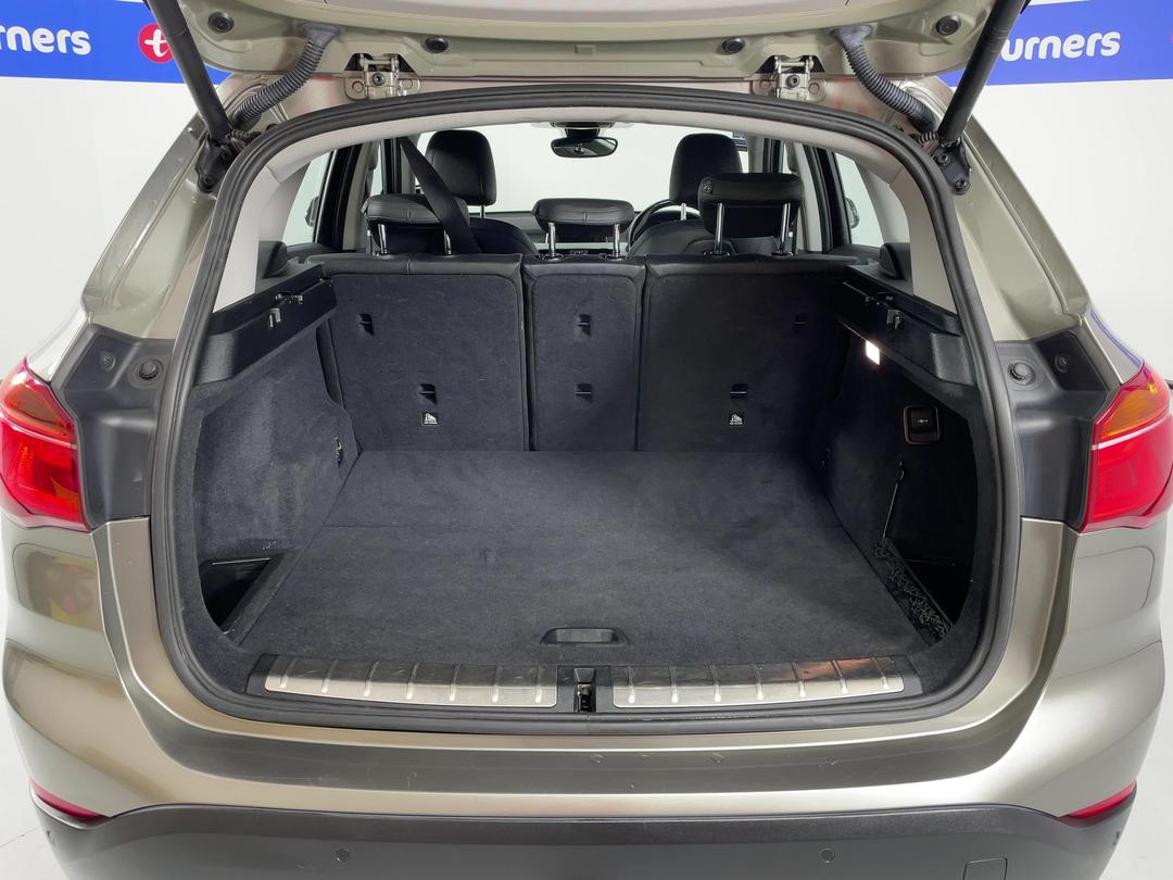 Photo '14' of BMW X1