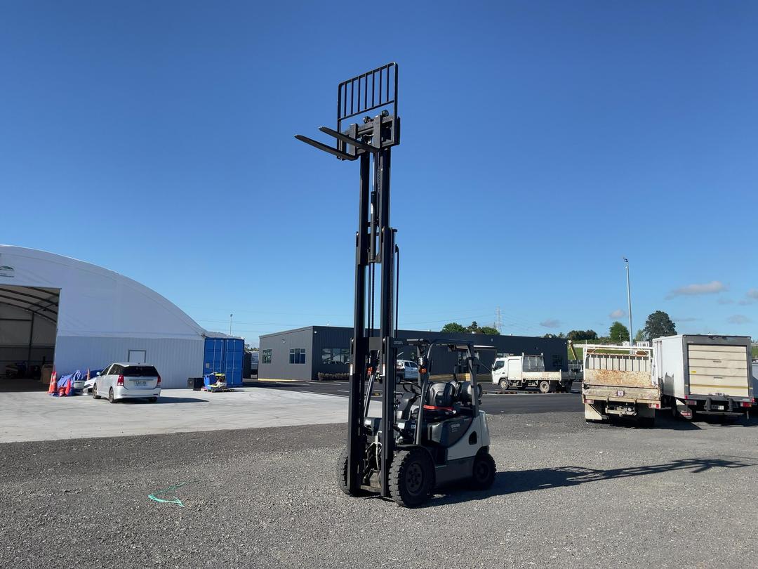 Photo '21' of CROWN CG25e-5 Forklift
