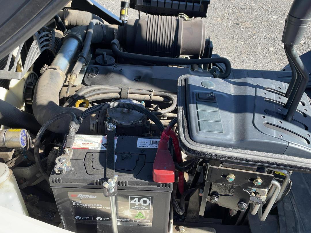 Photo '31' of CROWN CG25e-5 Forklift