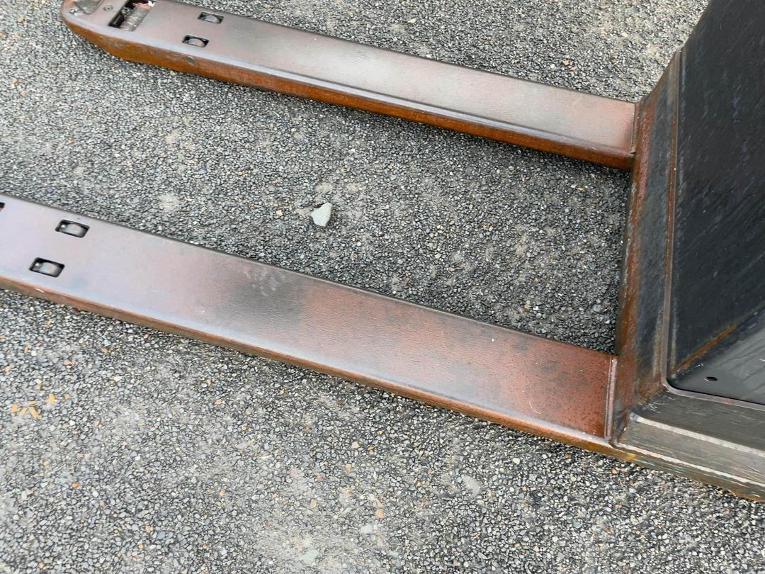 Photo '17' of Crown W3020 Forklift