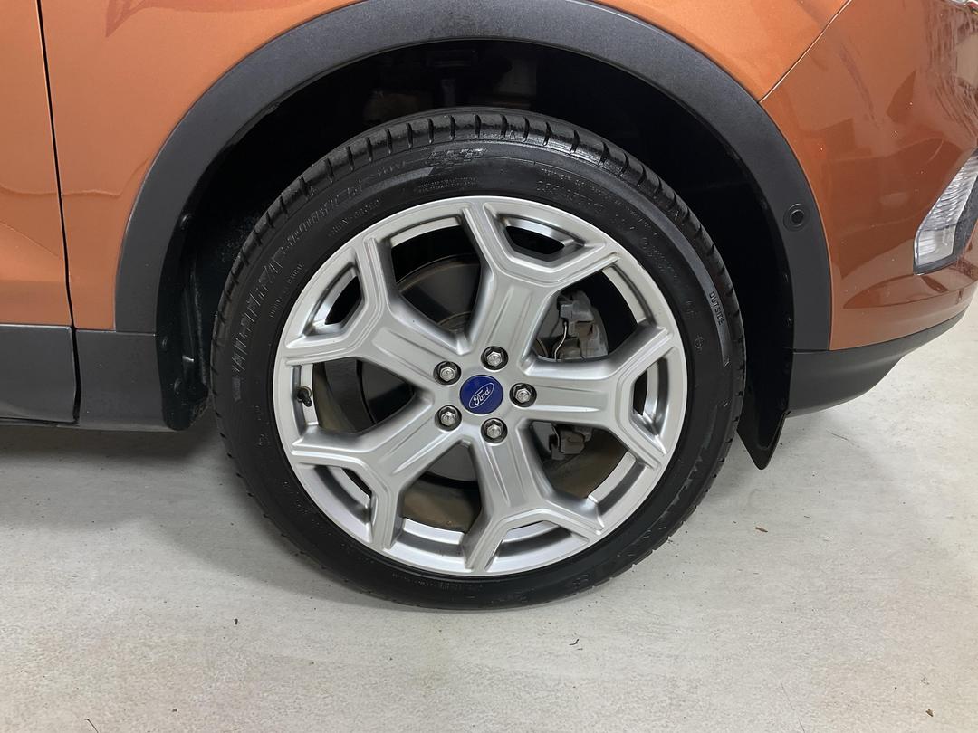 Photo '9' of Ford Escape