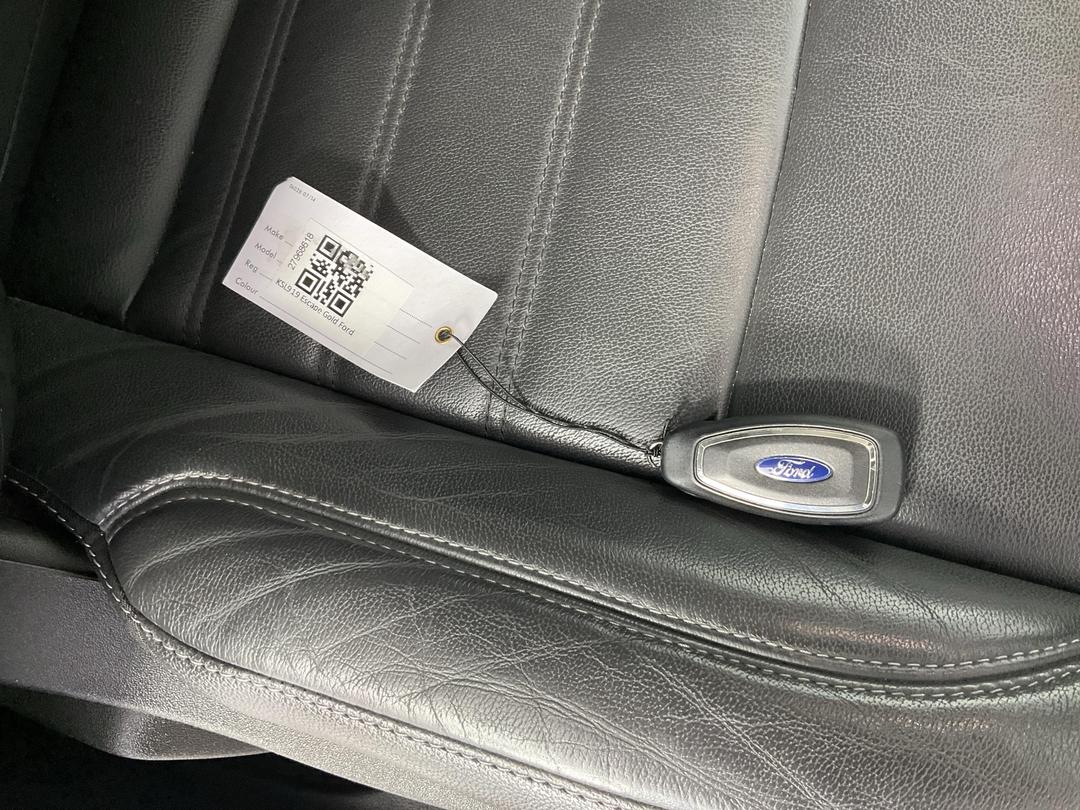 Photo '22' of Ford Escape