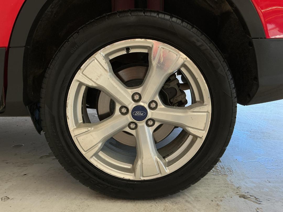 Photo '11' of Ford Escape