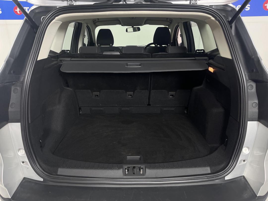 Photo '14' of Ford Escape