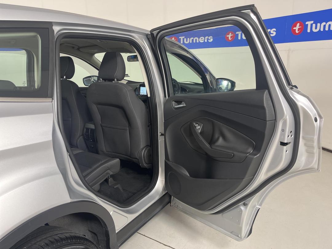 Photo '19' of Ford Escape