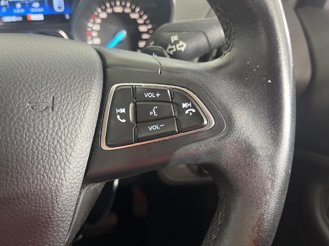 Photo '25' of Ford Escape