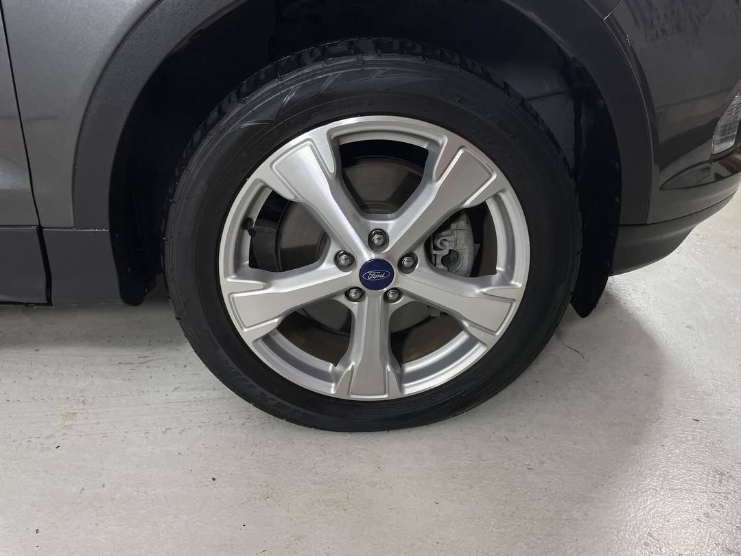 Photo '9' of Ford Escape