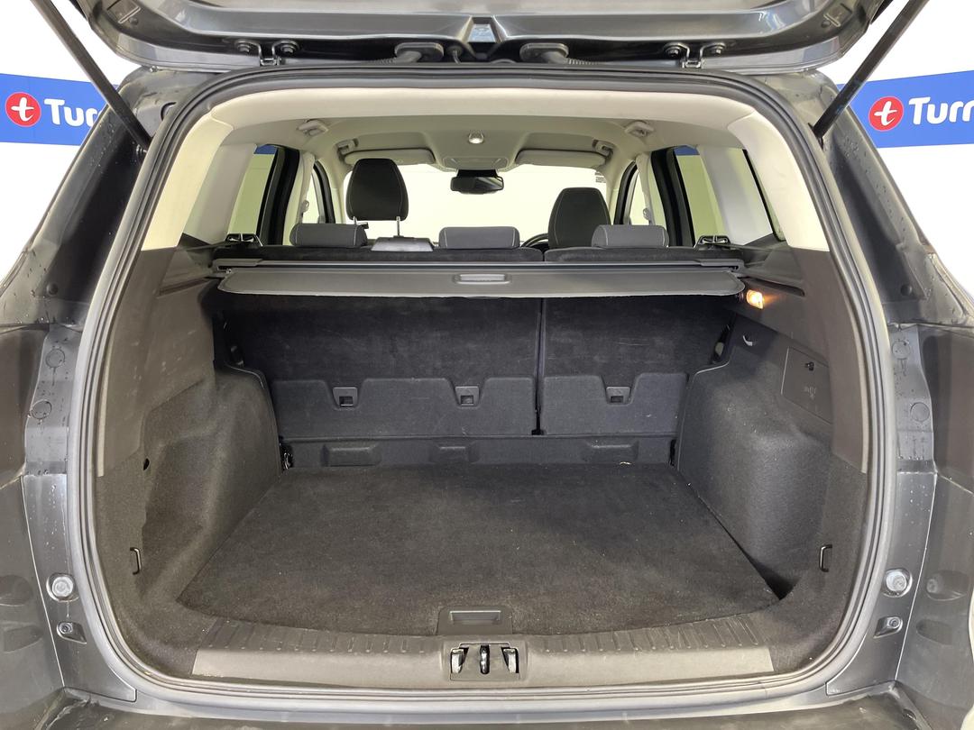 Photo '14' of Ford Escape