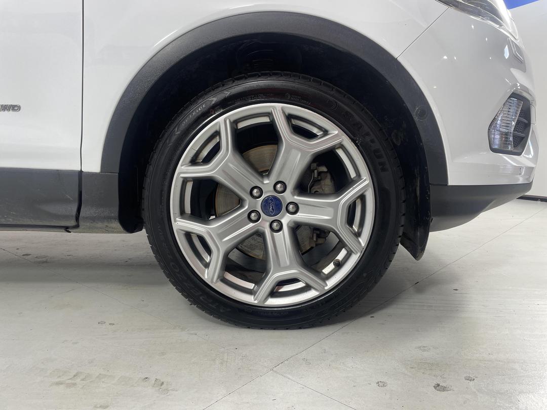 Photo '9' of Ford Escape