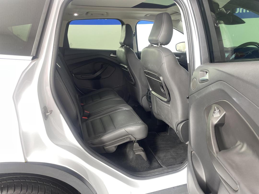 Photo '20' of Ford Escape