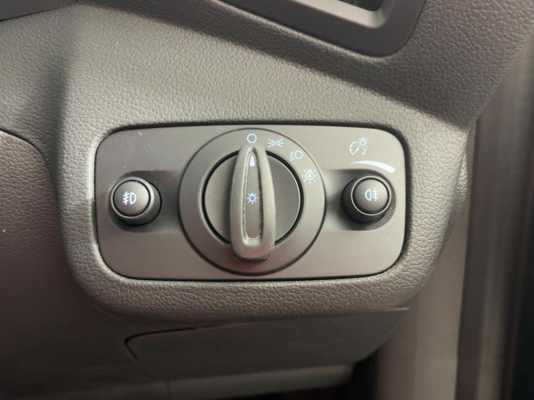 Photo '25' of Ford Escape