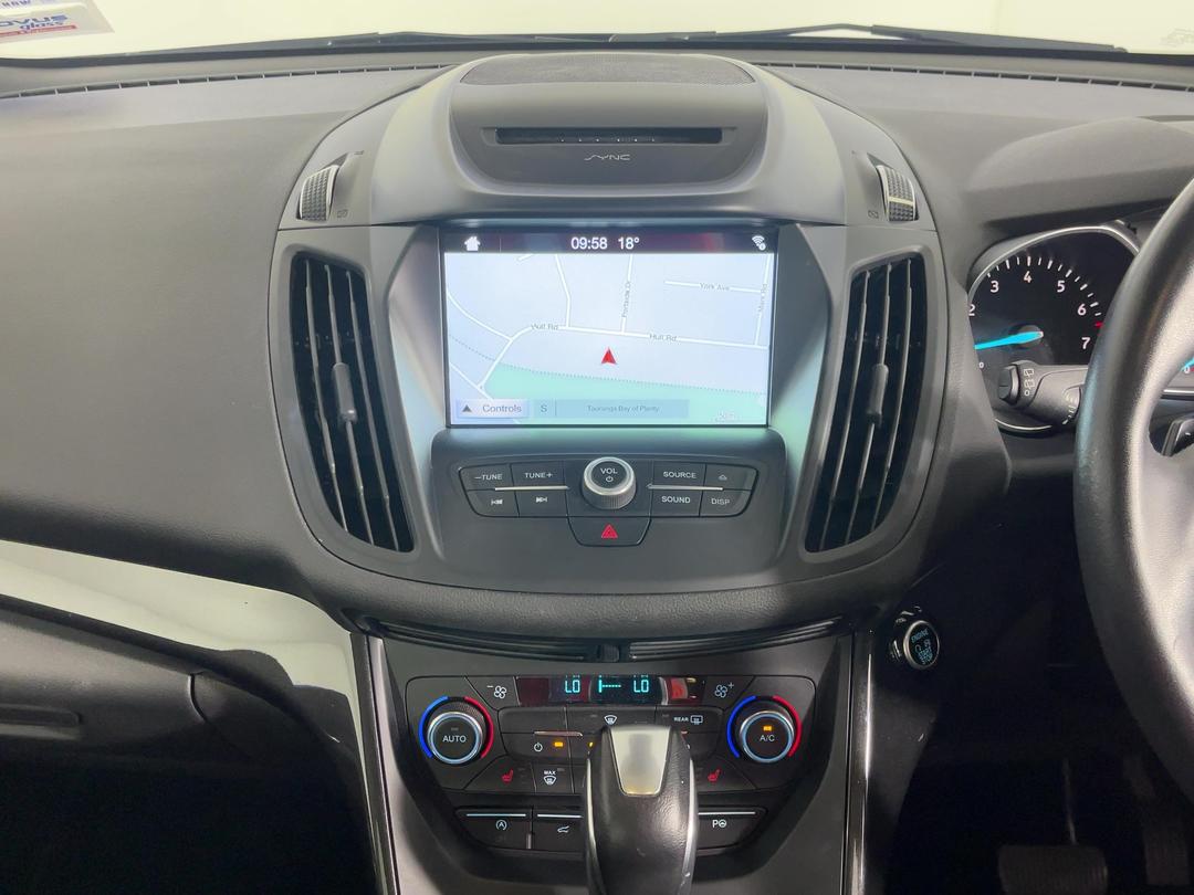 Photo '18' of Ford Escape