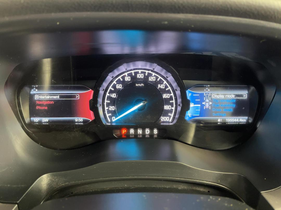 Photo '21' of Ford Everest