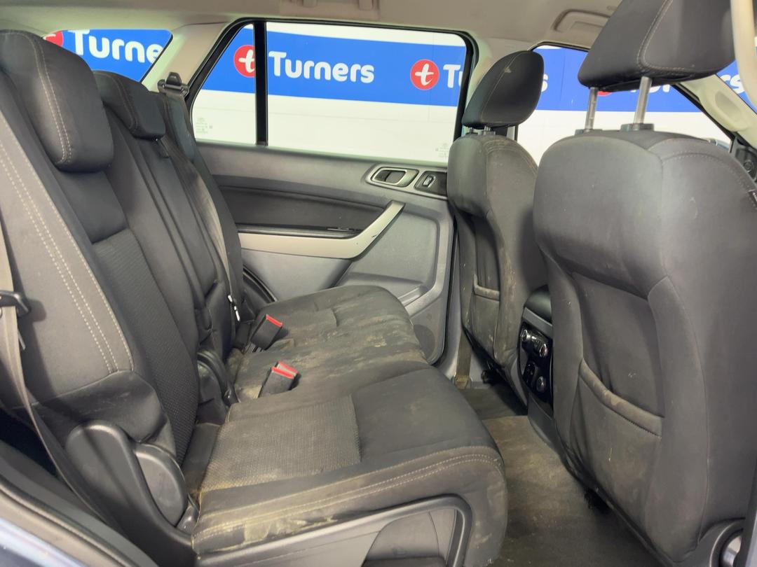 Photo '20' of Ford Everest