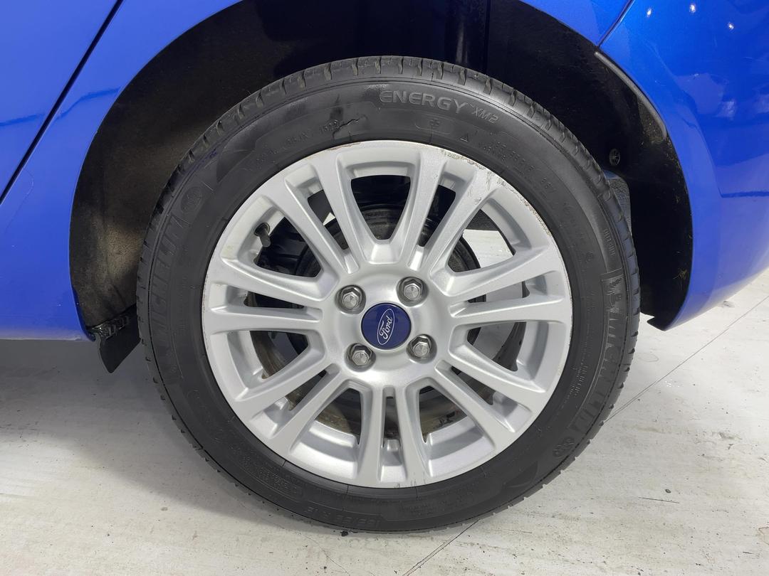 Photo '11' of Ford Fiesta