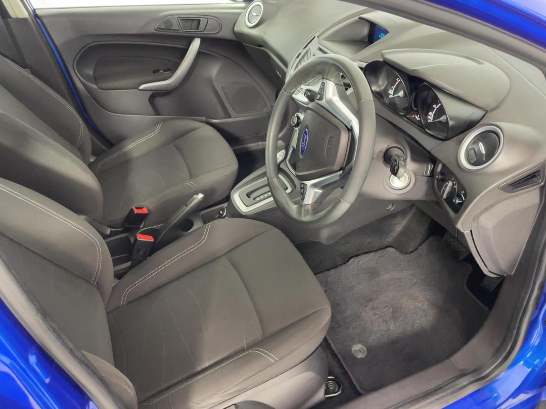 Photo '16' of Ford Fiesta