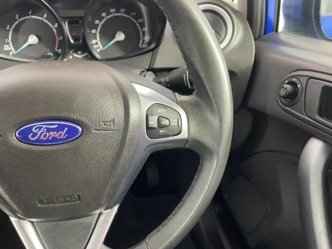 Photo '24' of Ford Fiesta