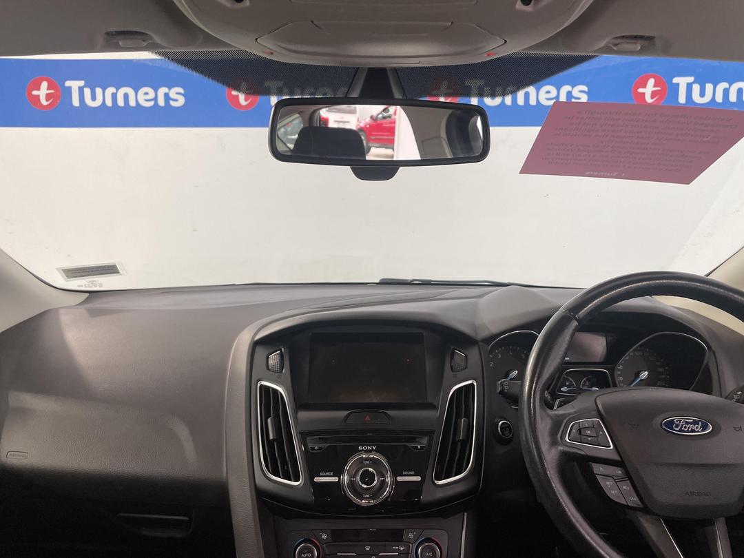 Photo '19' of Ford Focus Sport