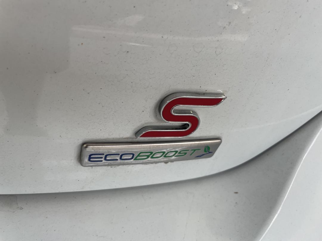 Photo '36' of Ford Focus Sport