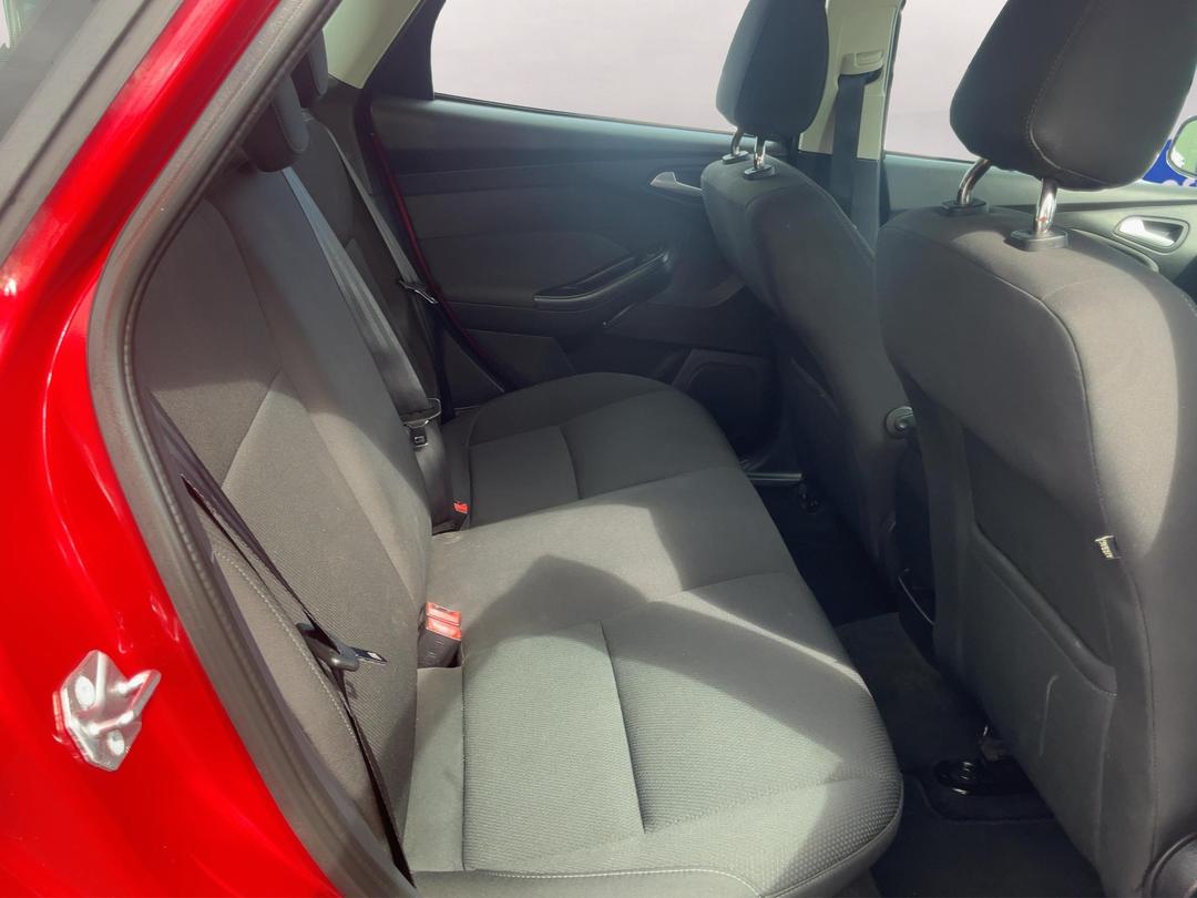 Photo '20' of Ford Focus
