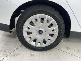 Photo '12' of Ford Focus