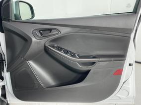 Photo '15' of Ford Focus