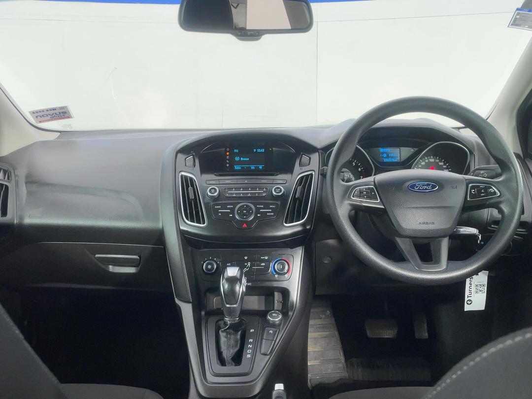 Photo '17' of Ford Focus