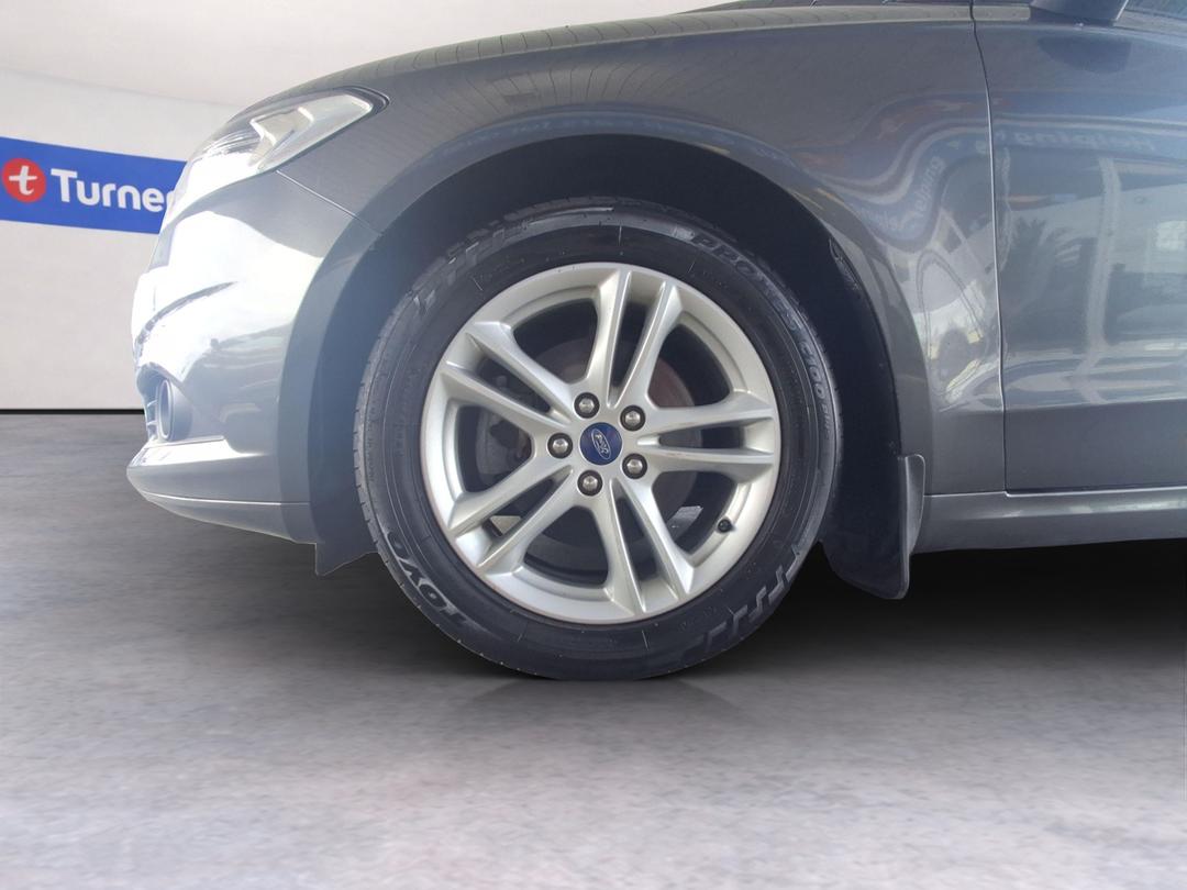 Photo '10' of Ford Mondeo