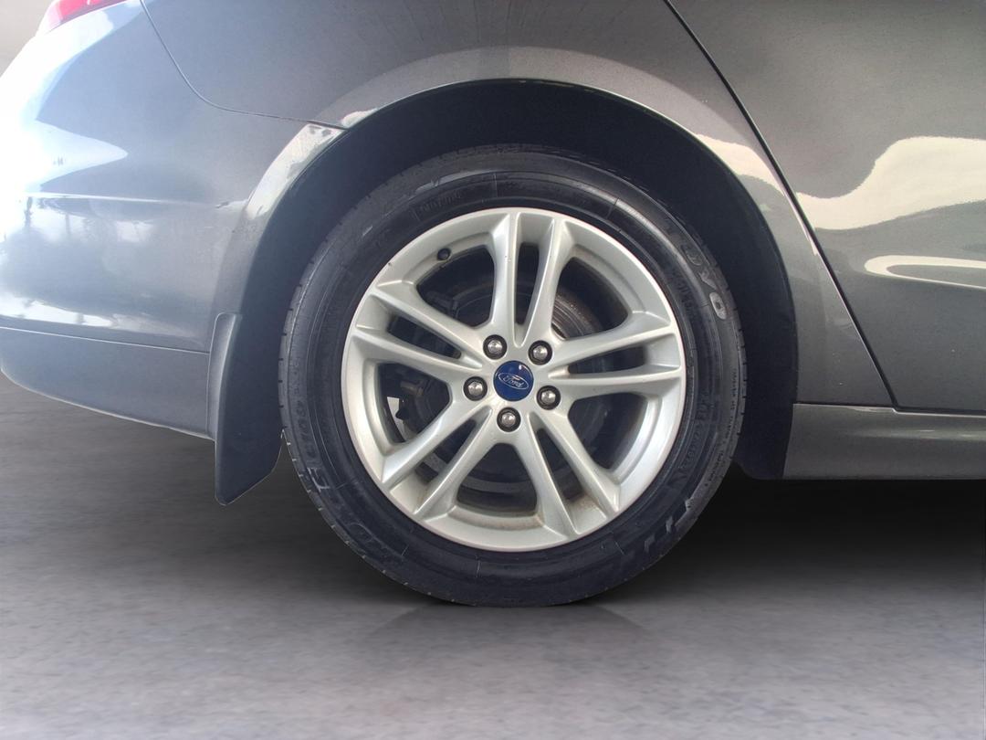 Photo '12' of Ford Mondeo
