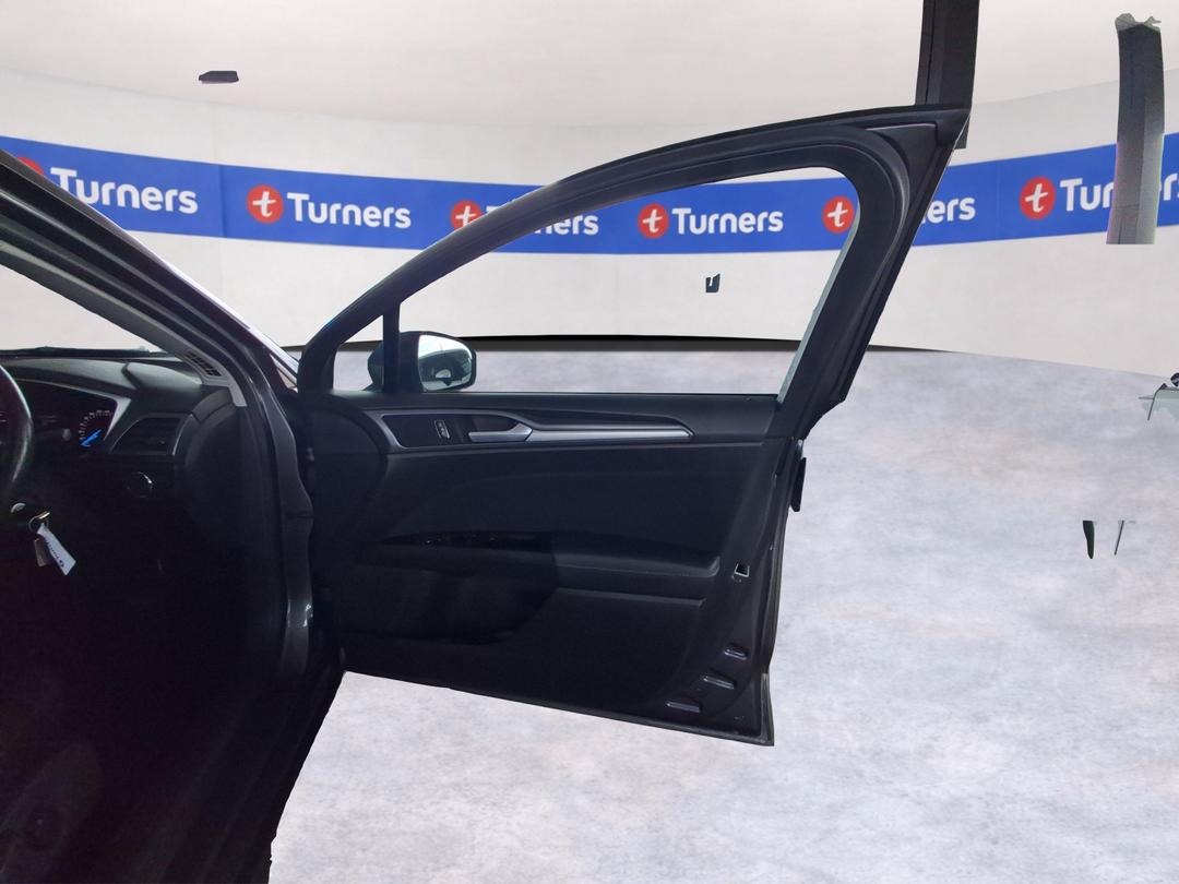 Photo '15' of Ford Mondeo