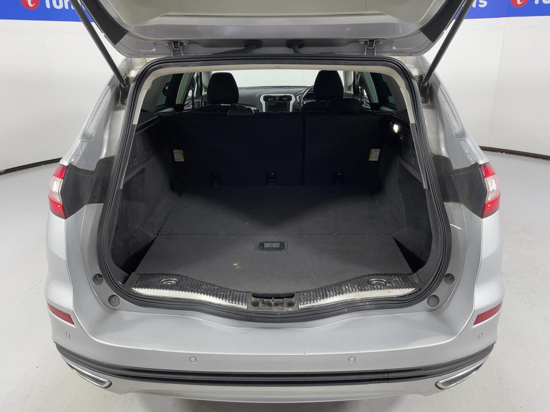 Photo '14' of Ford Mondeo
