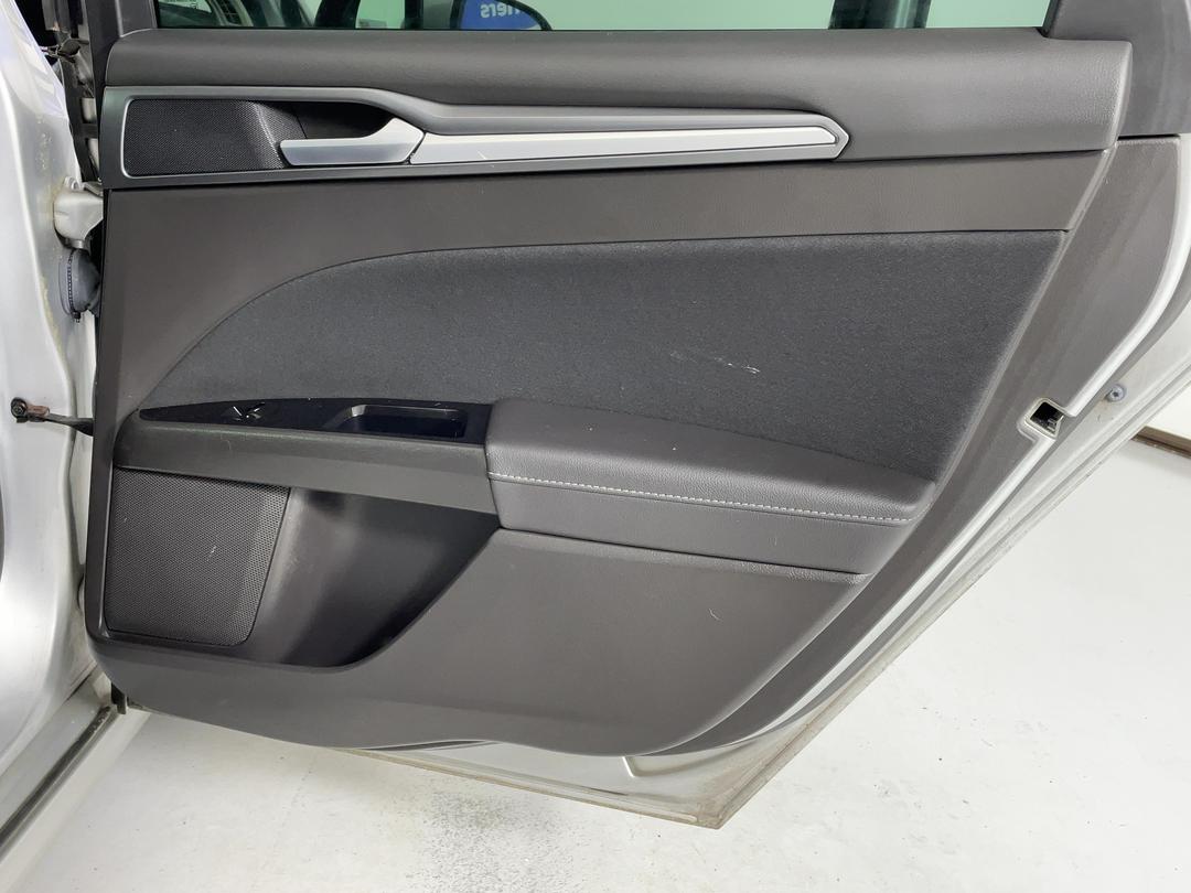 Photo '19' of Ford Mondeo