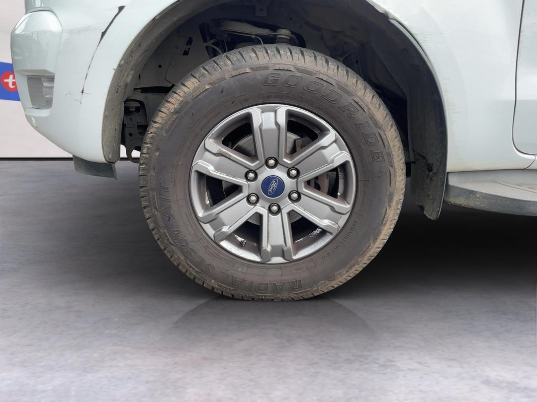 Photo '8' of Ford Ranger XLT Double CAB W/S A Photo '8' of Ford Ranger XLT Double CAB W/S A