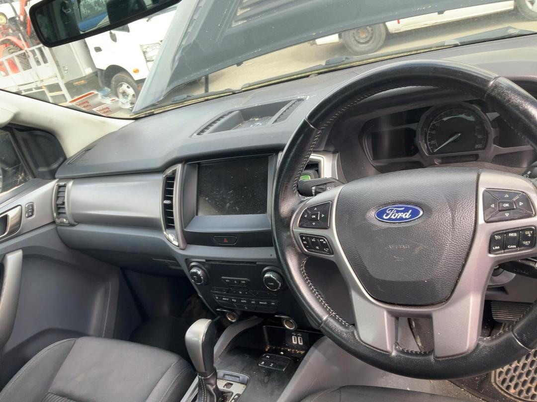 Photo '12' of Ford Ranger XLT Double CAB W/S A Photo '12' of Ford Ranger XLT Double CAB W/S A