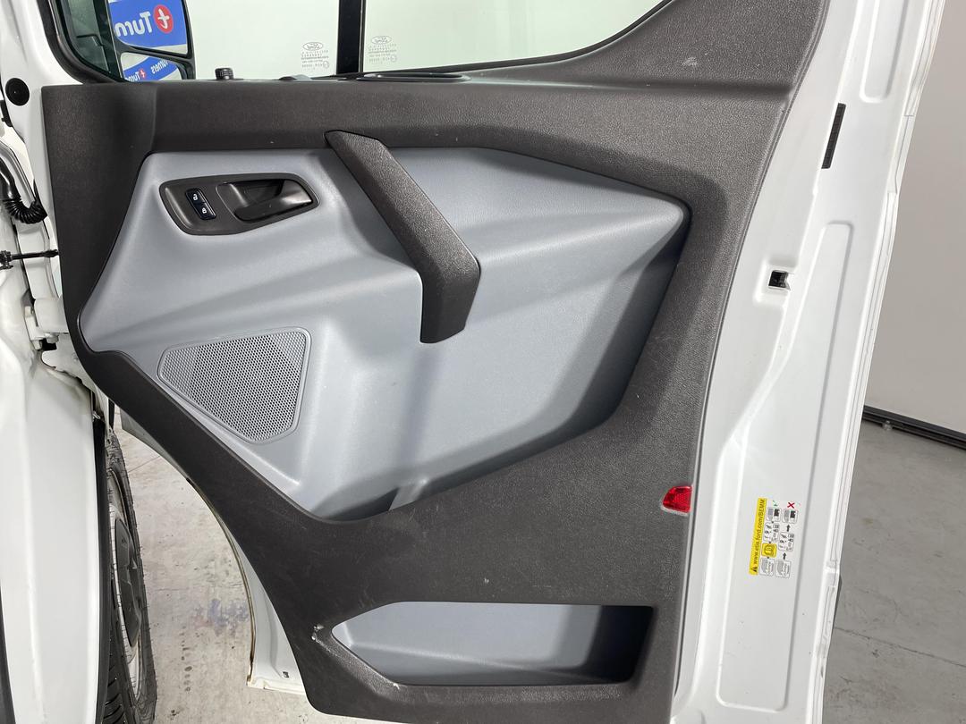 Photo '15' of Ford Transit