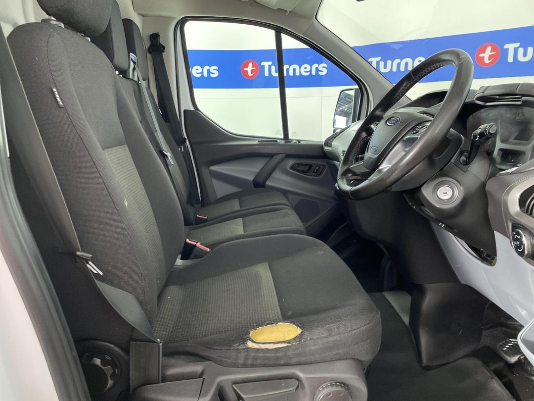 Photo '16' of Ford Transit