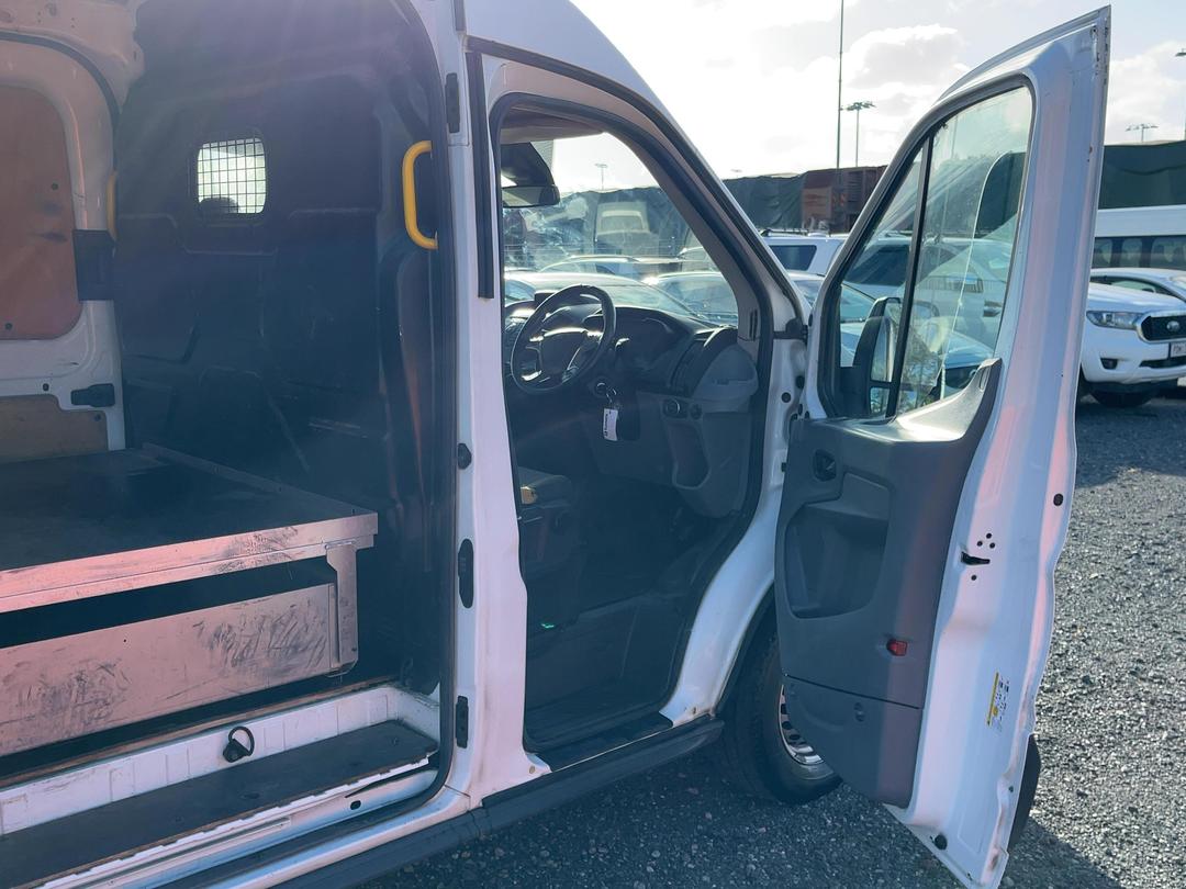 Photo '15' of Ford Transit